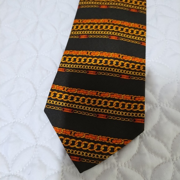 Chanel Tie - Picture 2 of 7